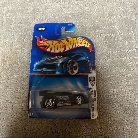 Hot wheels first edition collectors 2004 has  40 th made new in box - Picture 3 of 7